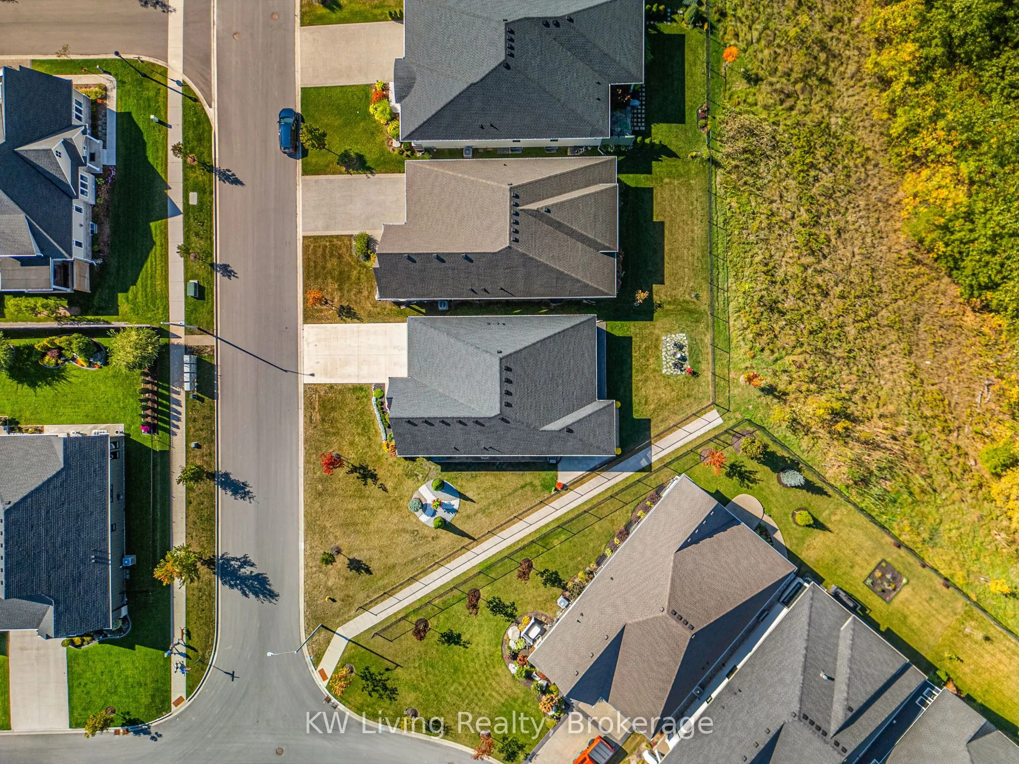 3340 Whispering Woods Trail