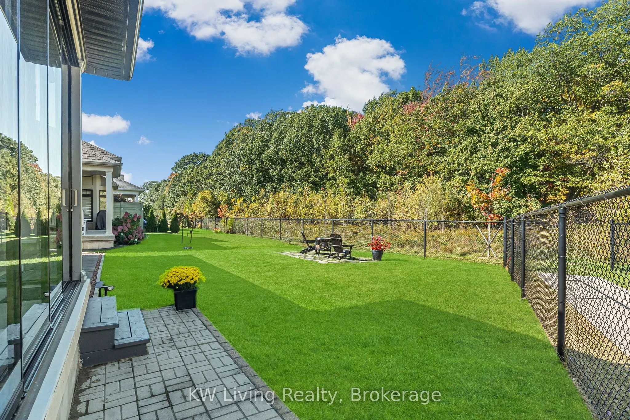 3340 Whispering Woods Trail