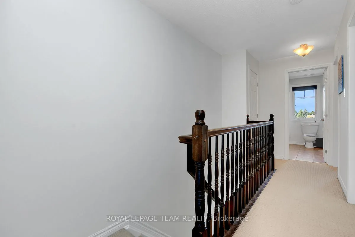 3865 STRANDHERD Drive