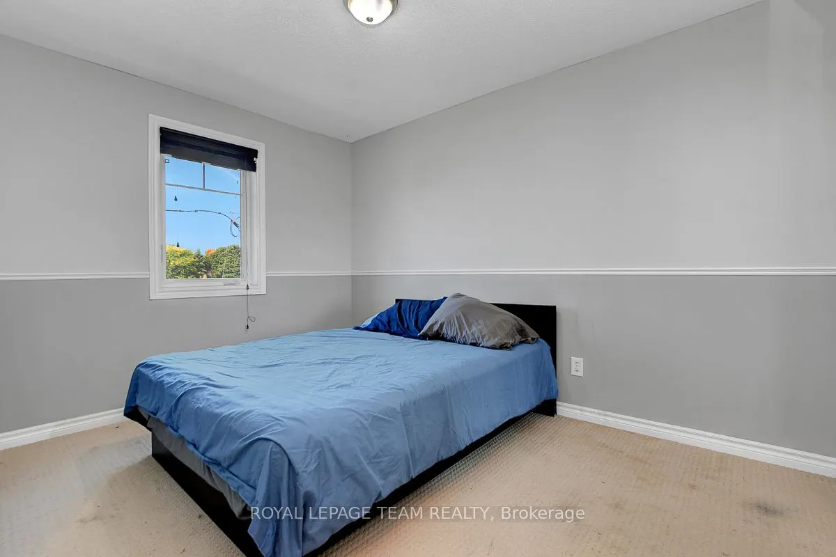 3865 STRANDHERD Drive