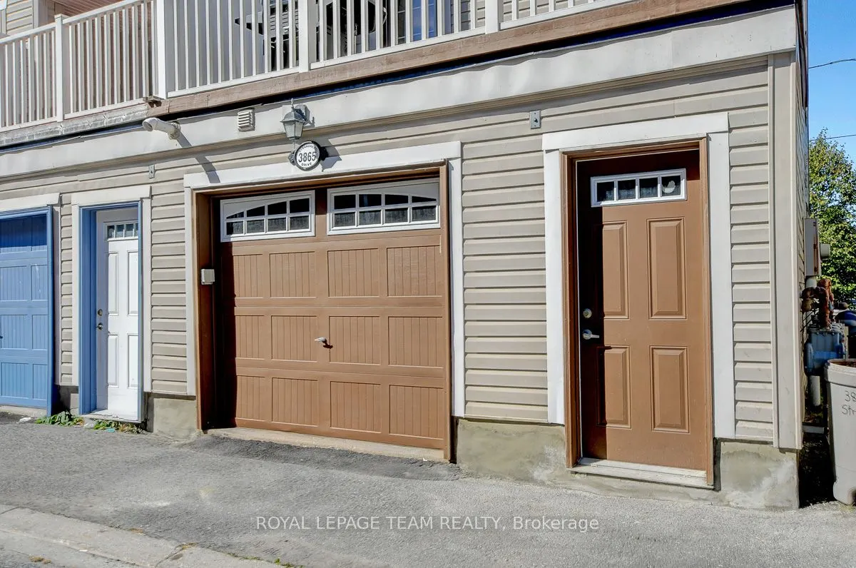 3865 STRANDHERD Drive