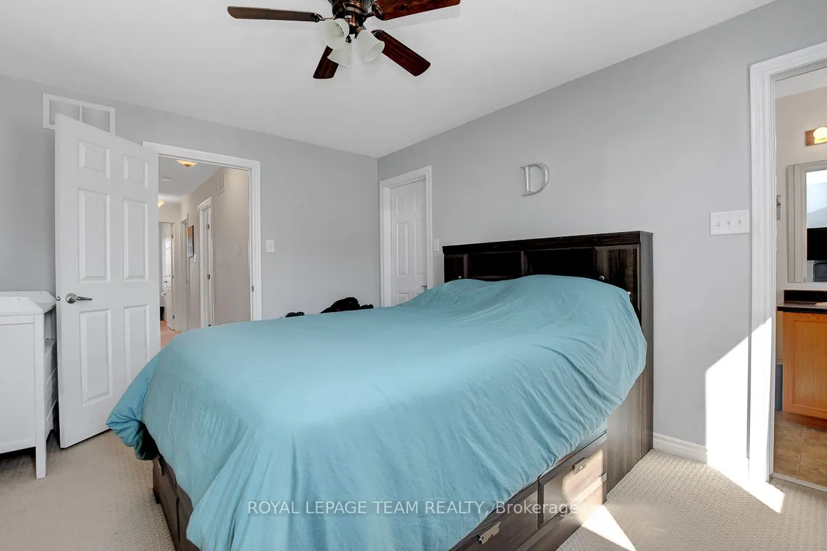3865 STRANDHERD Drive