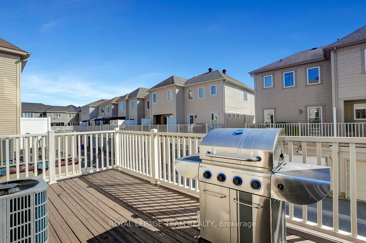 3865 STRANDHERD Drive