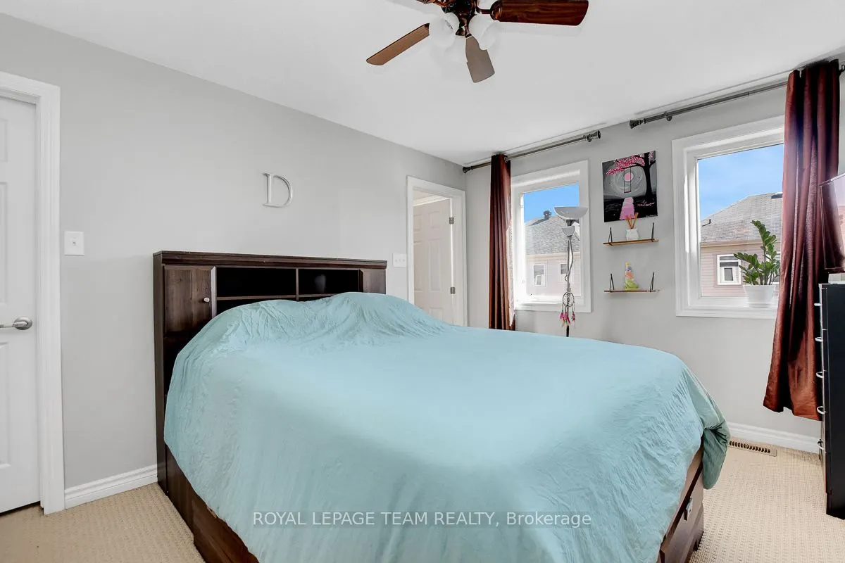 3865 STRANDHERD Drive