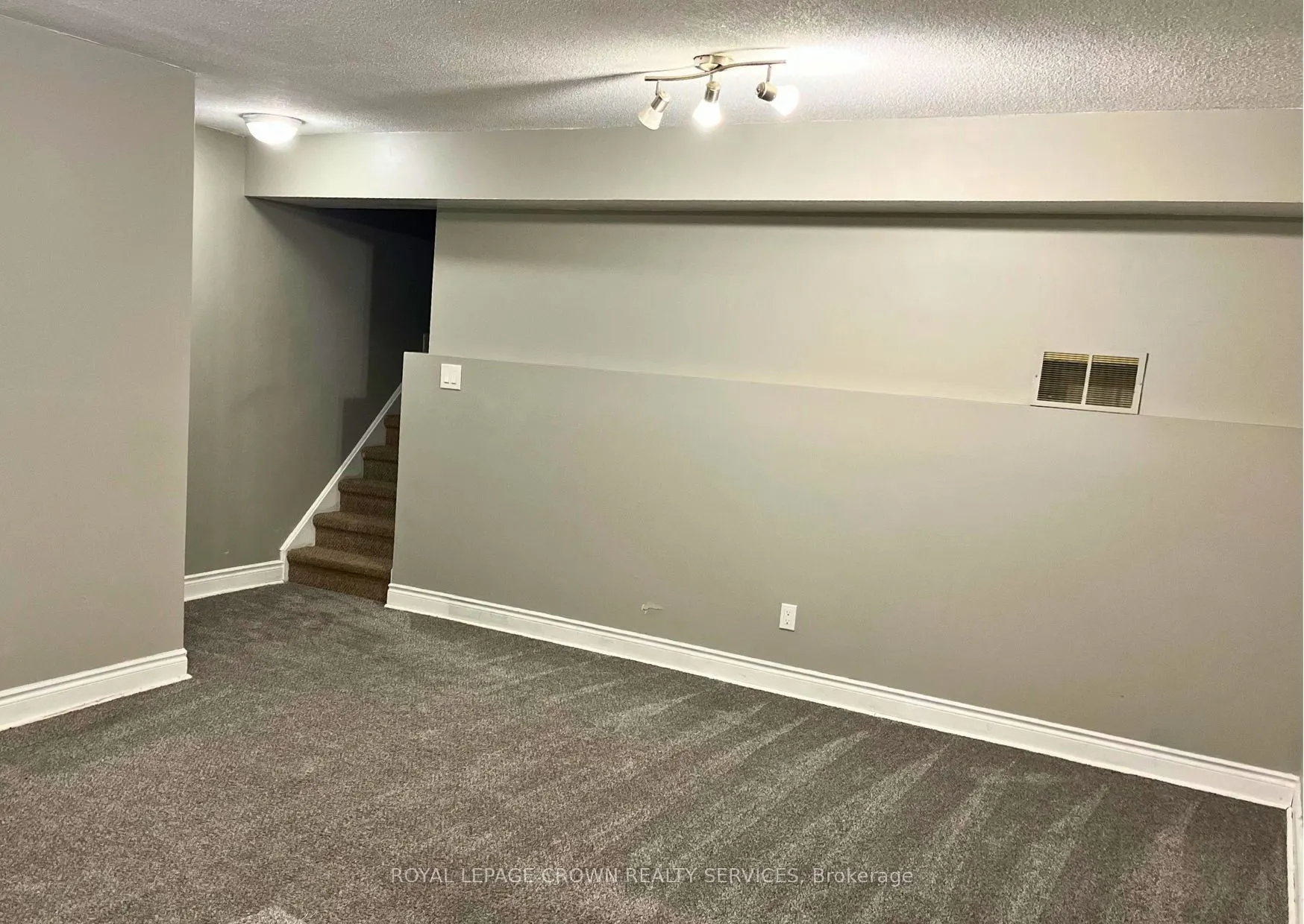 21 Wren Court, #9