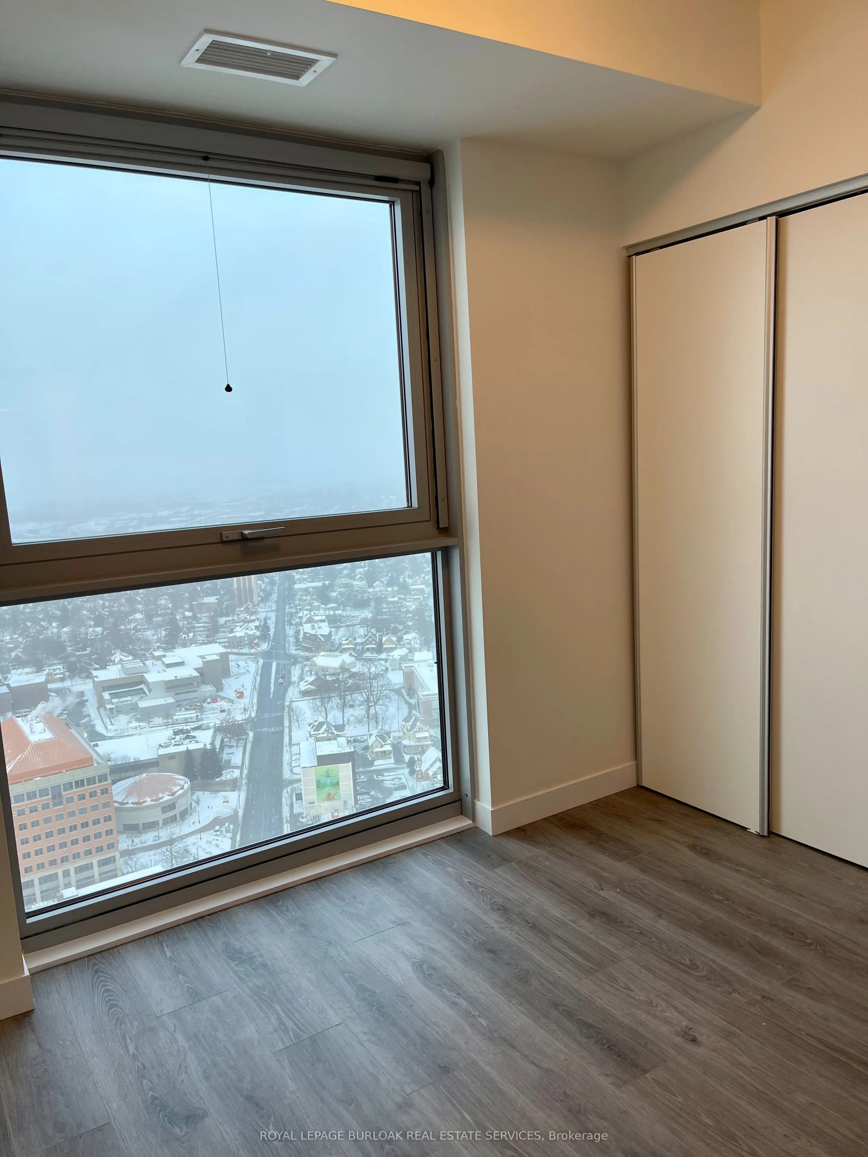 60 Frederick Street, #3902
