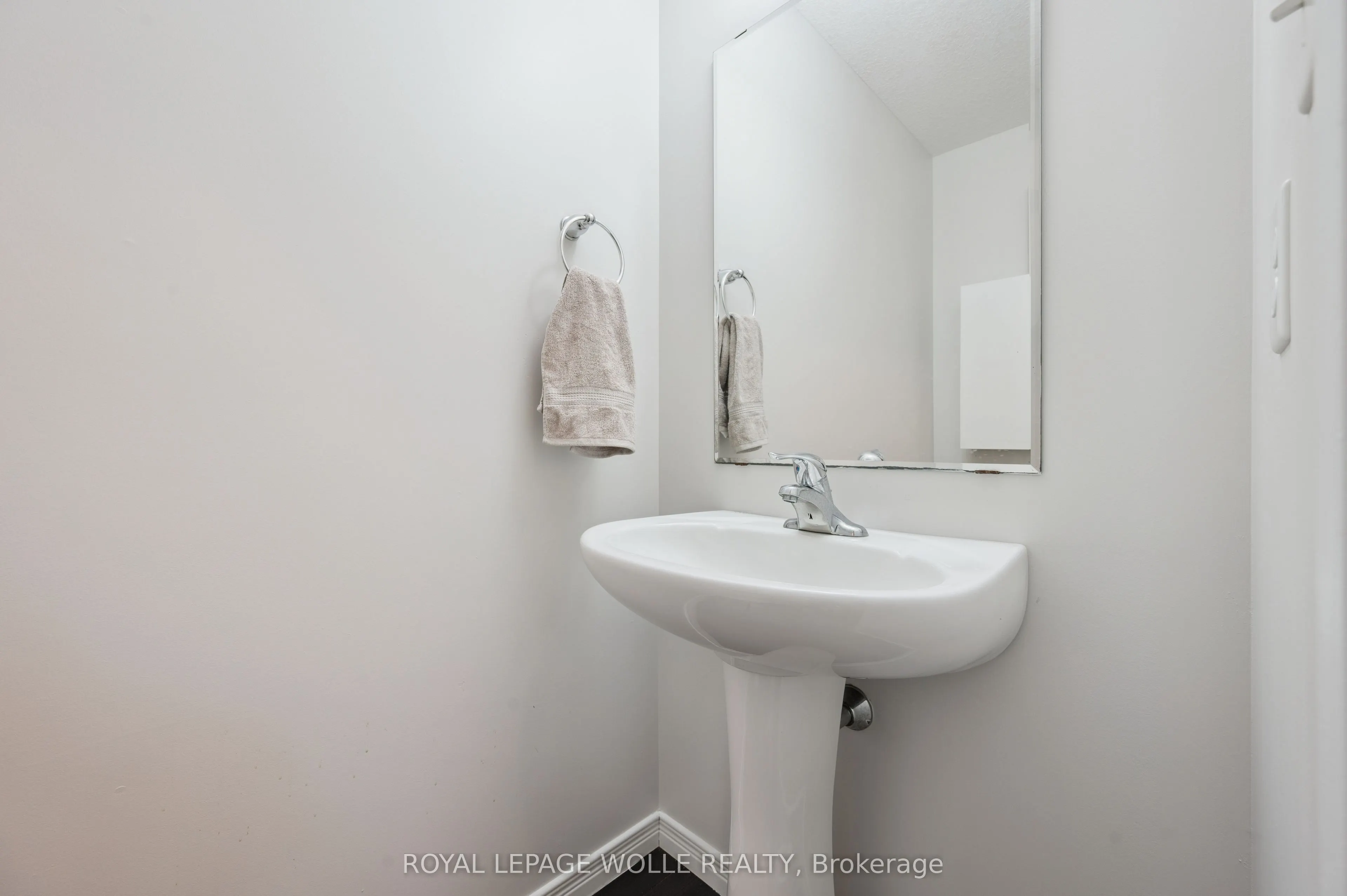931 Glasgow Street, #7B