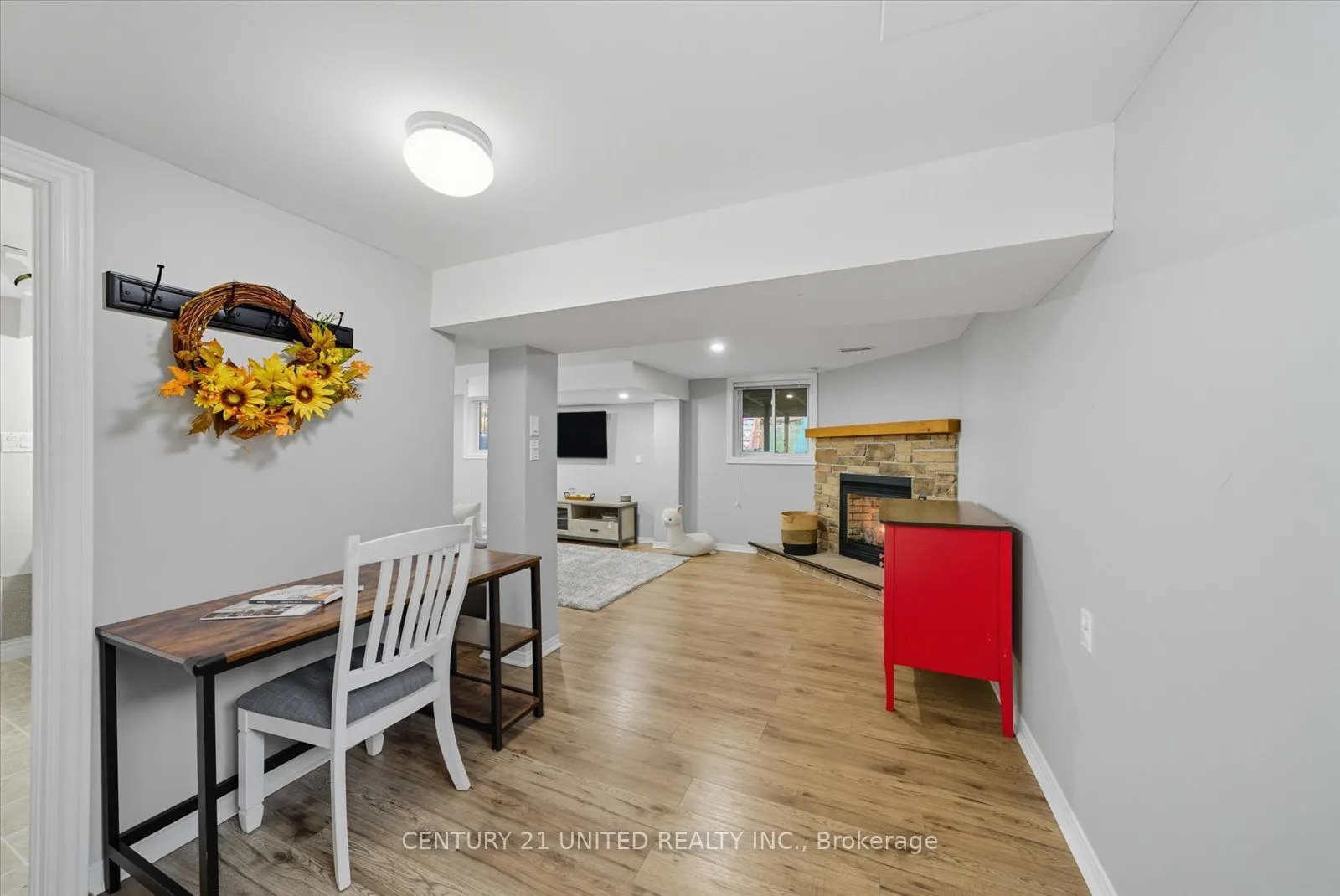 263 Riverview Heights