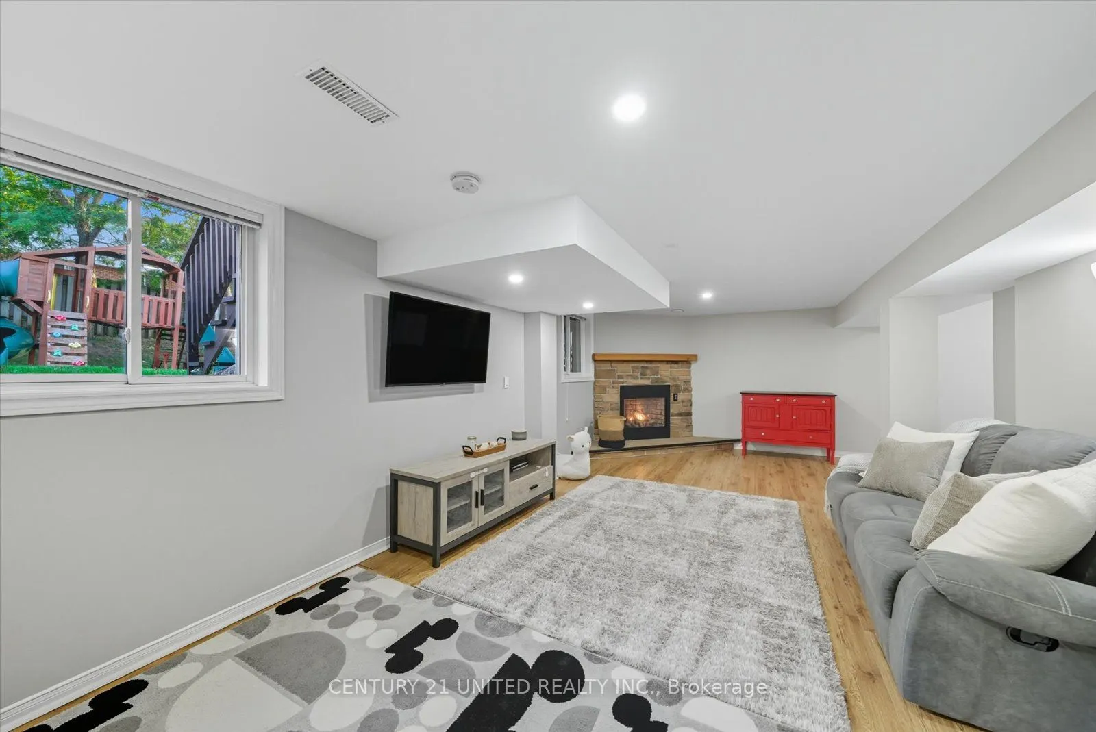 263 Riverview Heights