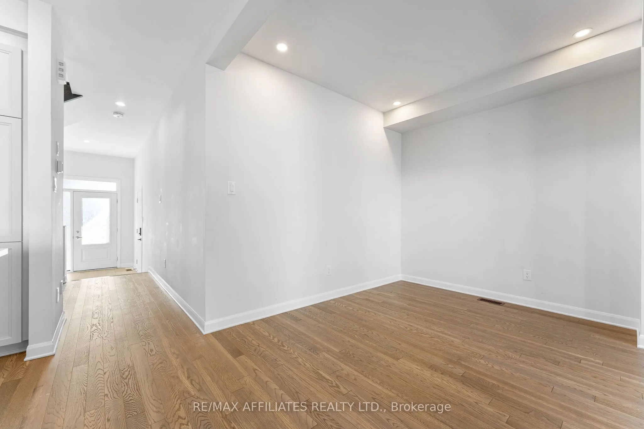 140 Shallow Pond Place