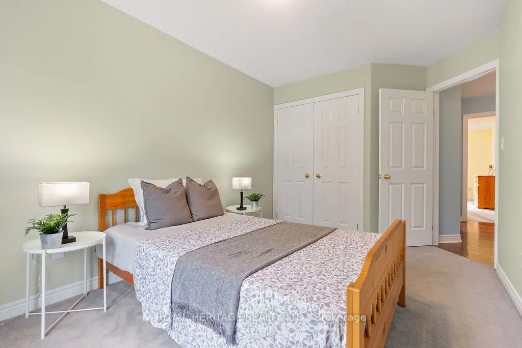 19 Thrushwood Trail