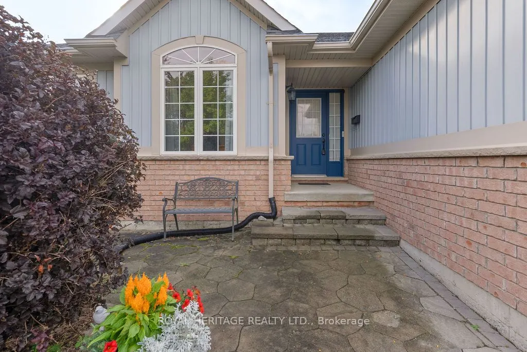 19 Thrushwood Trail