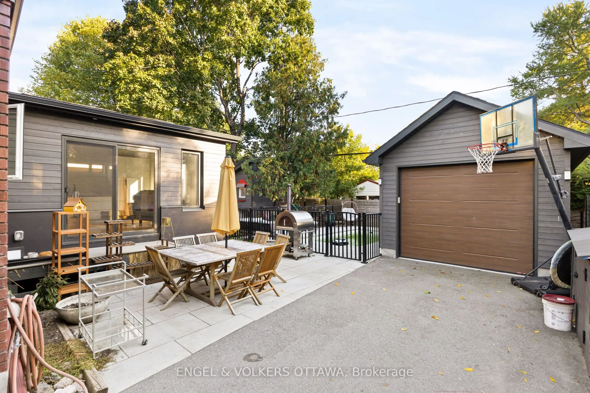 826 Quinlan Road
