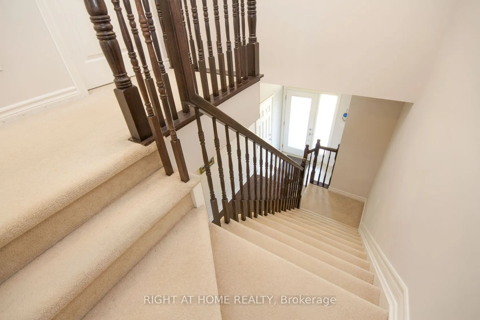 908 FLETCHER Circle