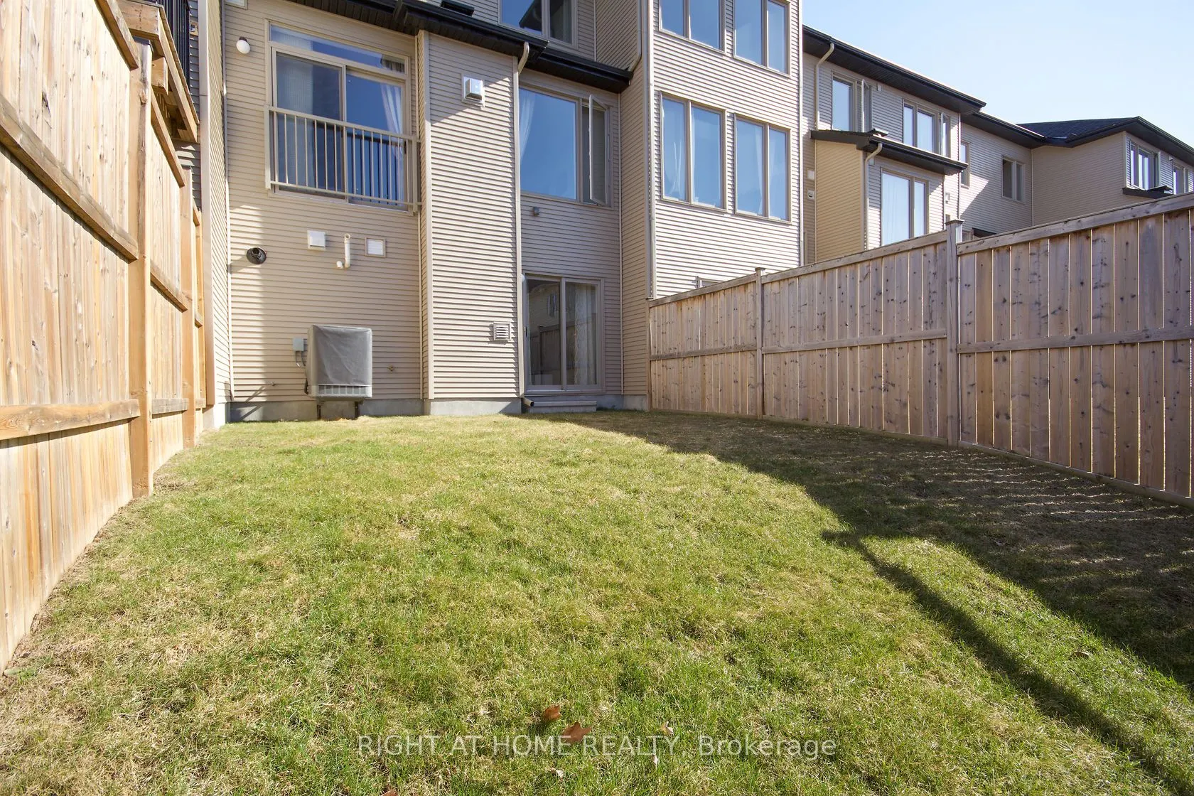 908 FLETCHER Circle