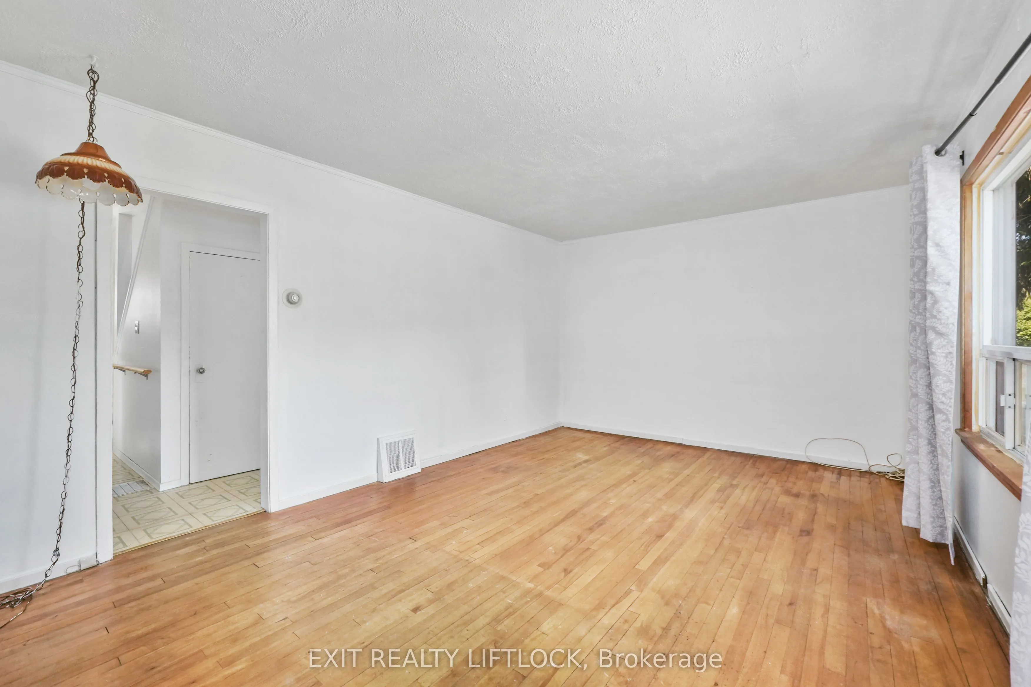 219 Burnham Street