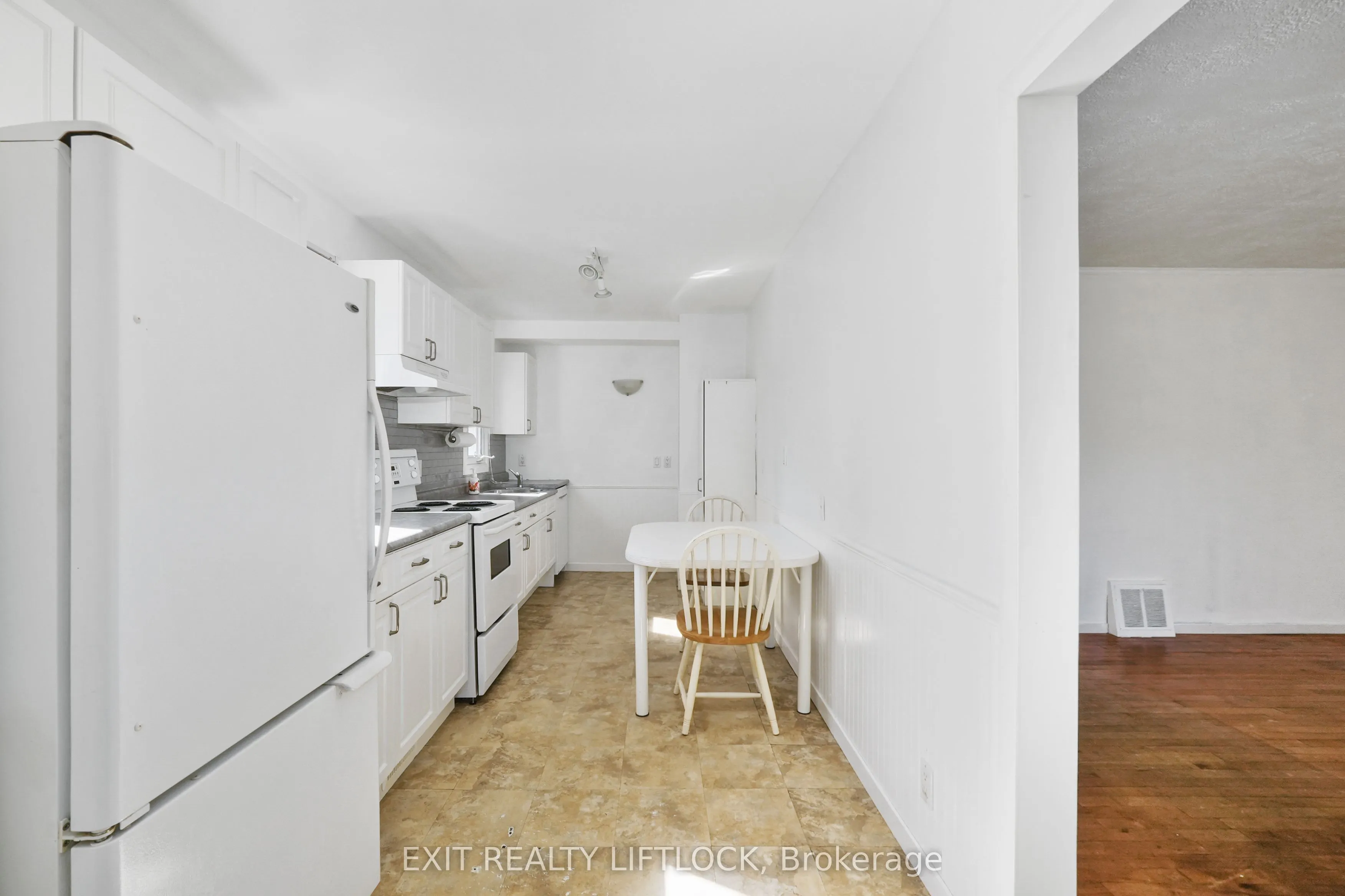 219 Burnham Street