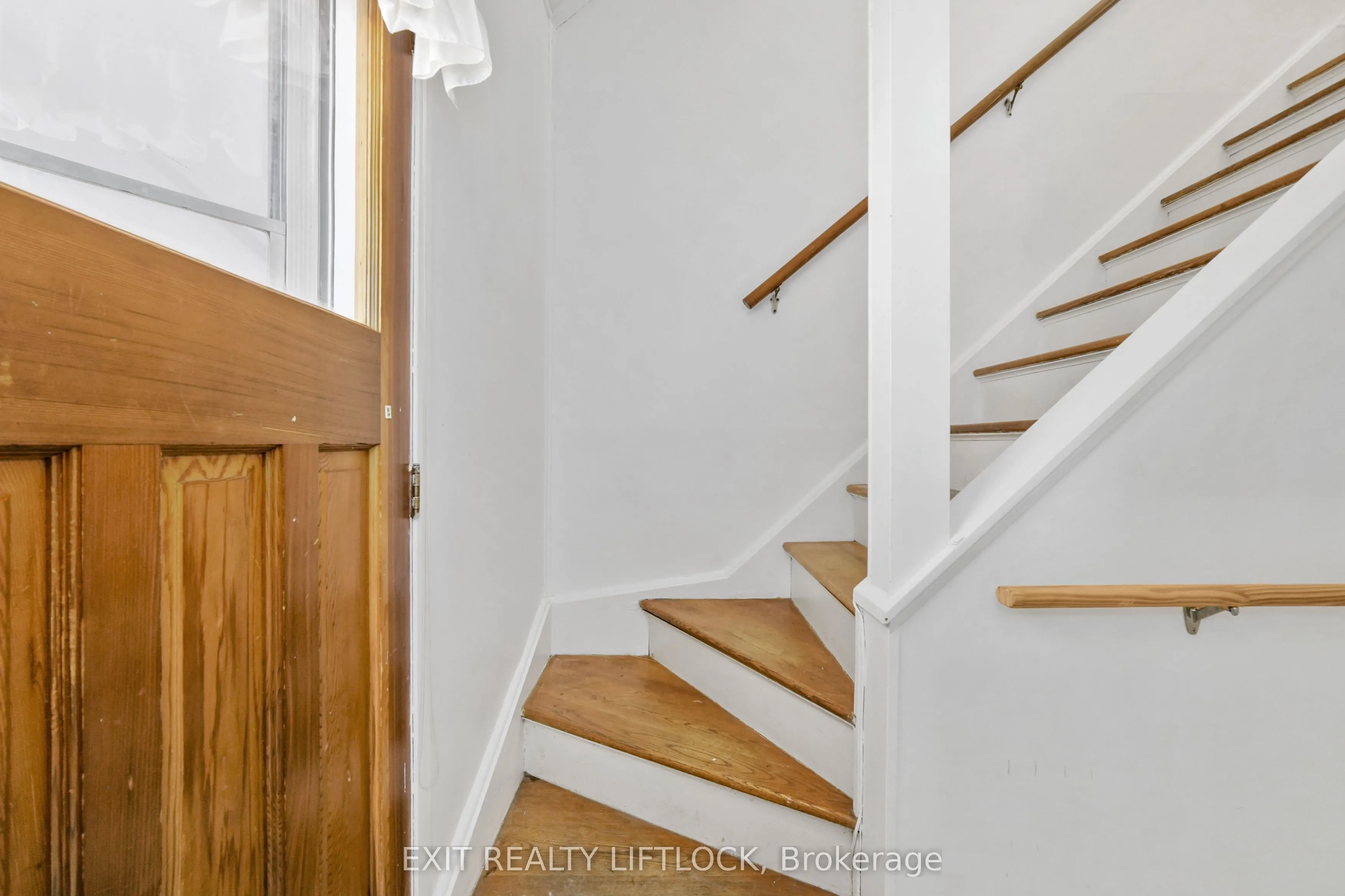 219 Burnham Street
