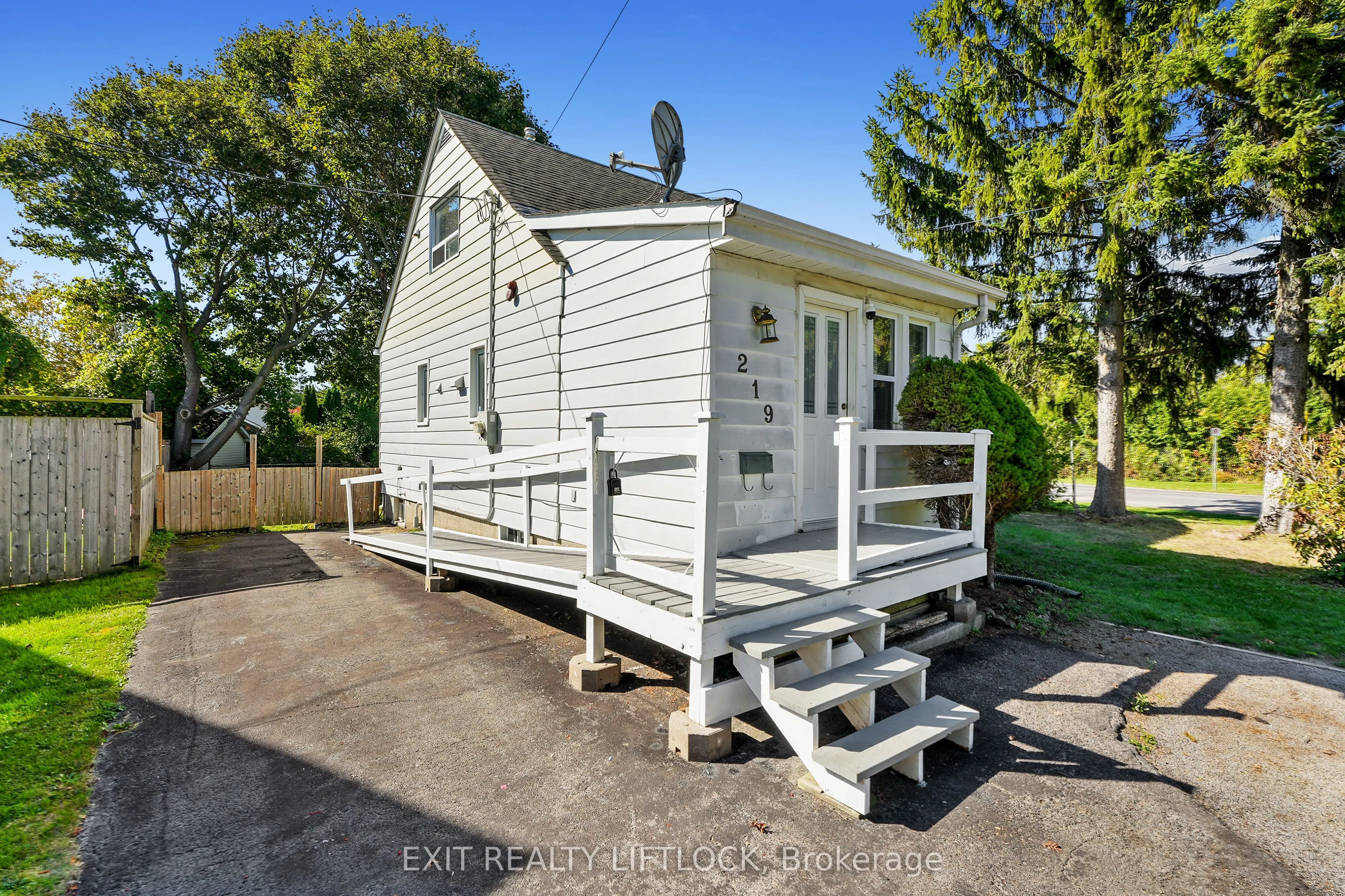 219 Burnham Street