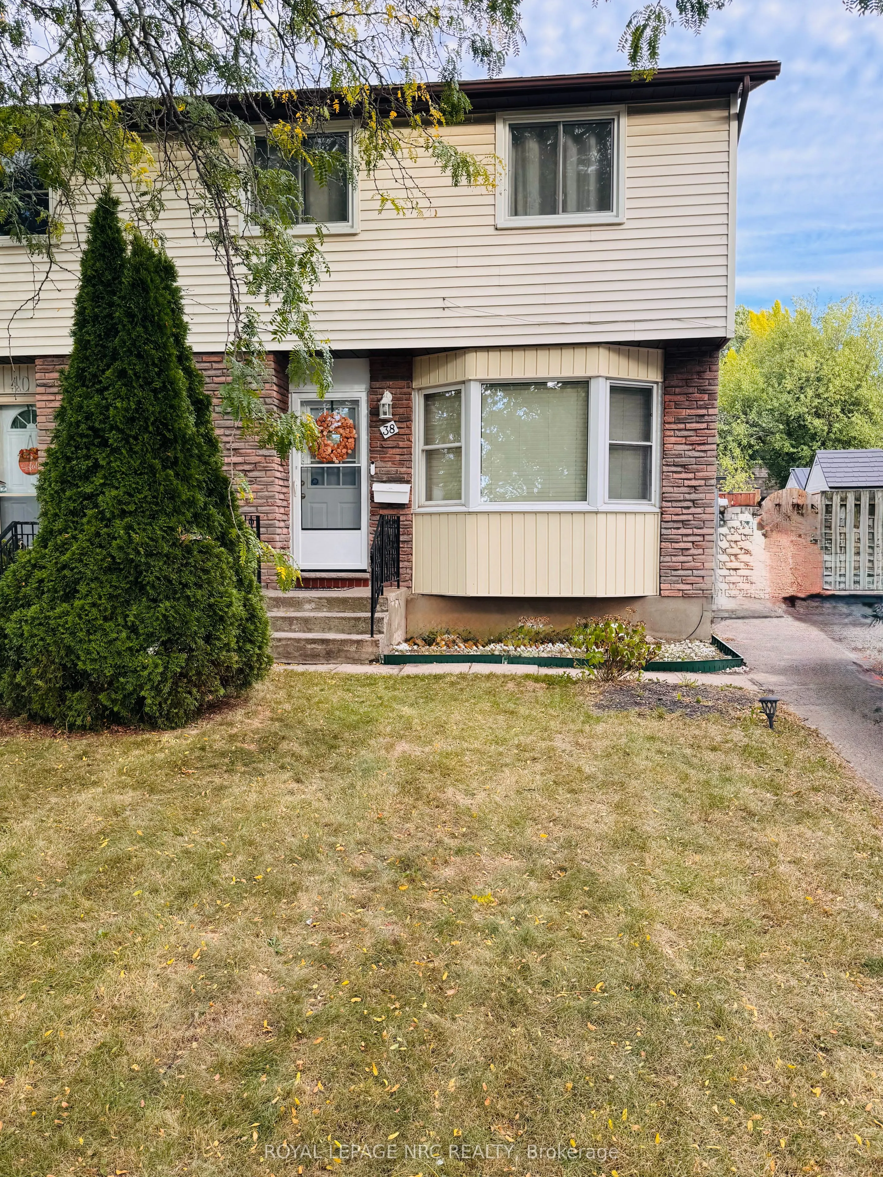 38 Lafayette Drive