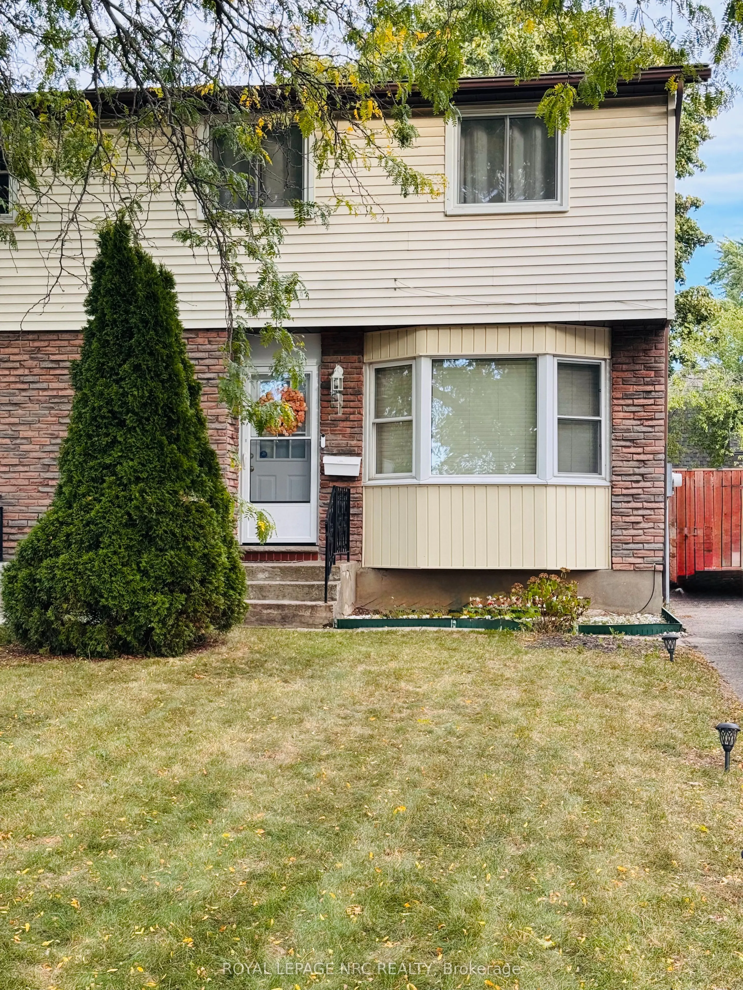 38 Lafayette Drive