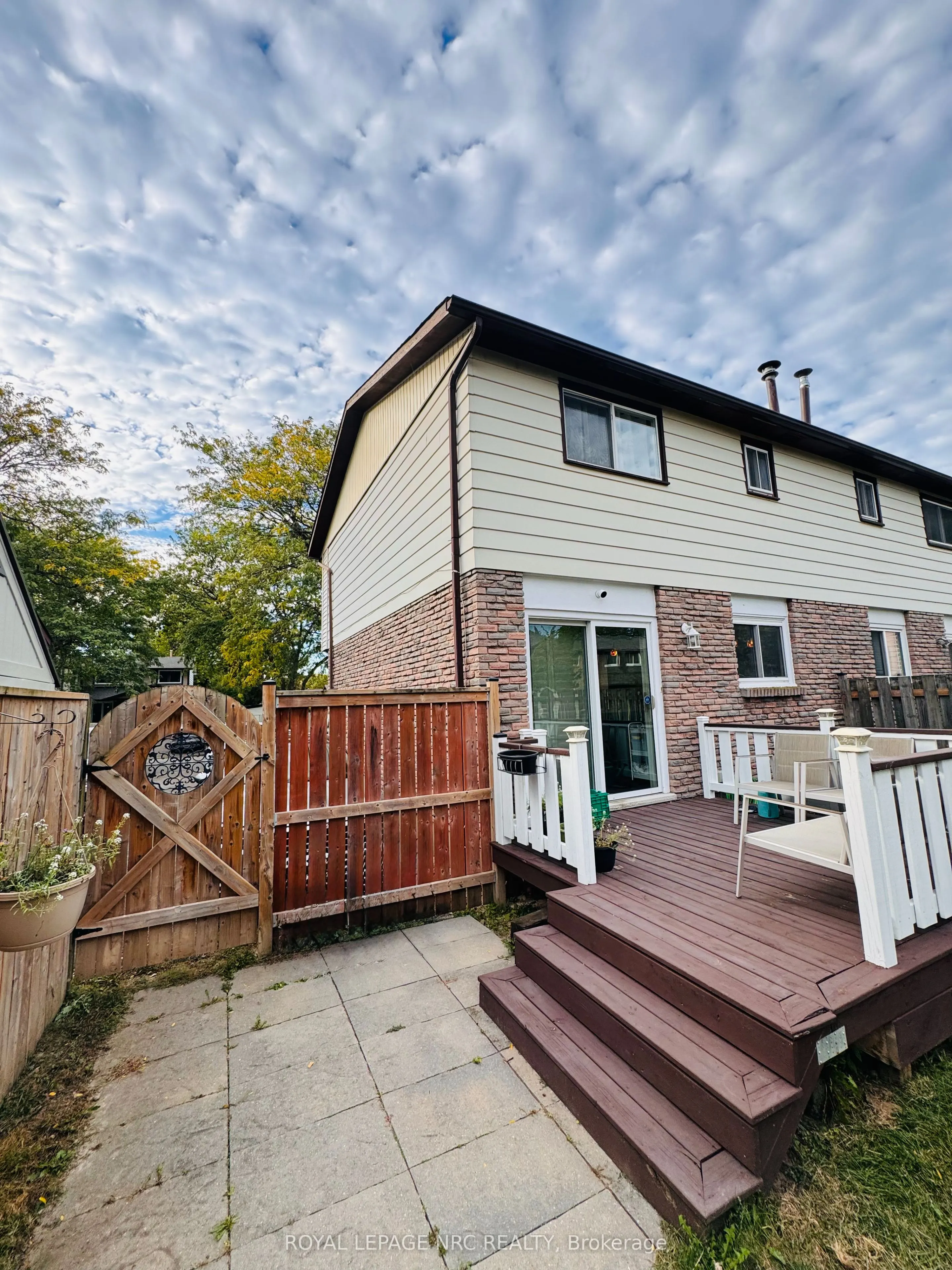 38 Lafayette Drive