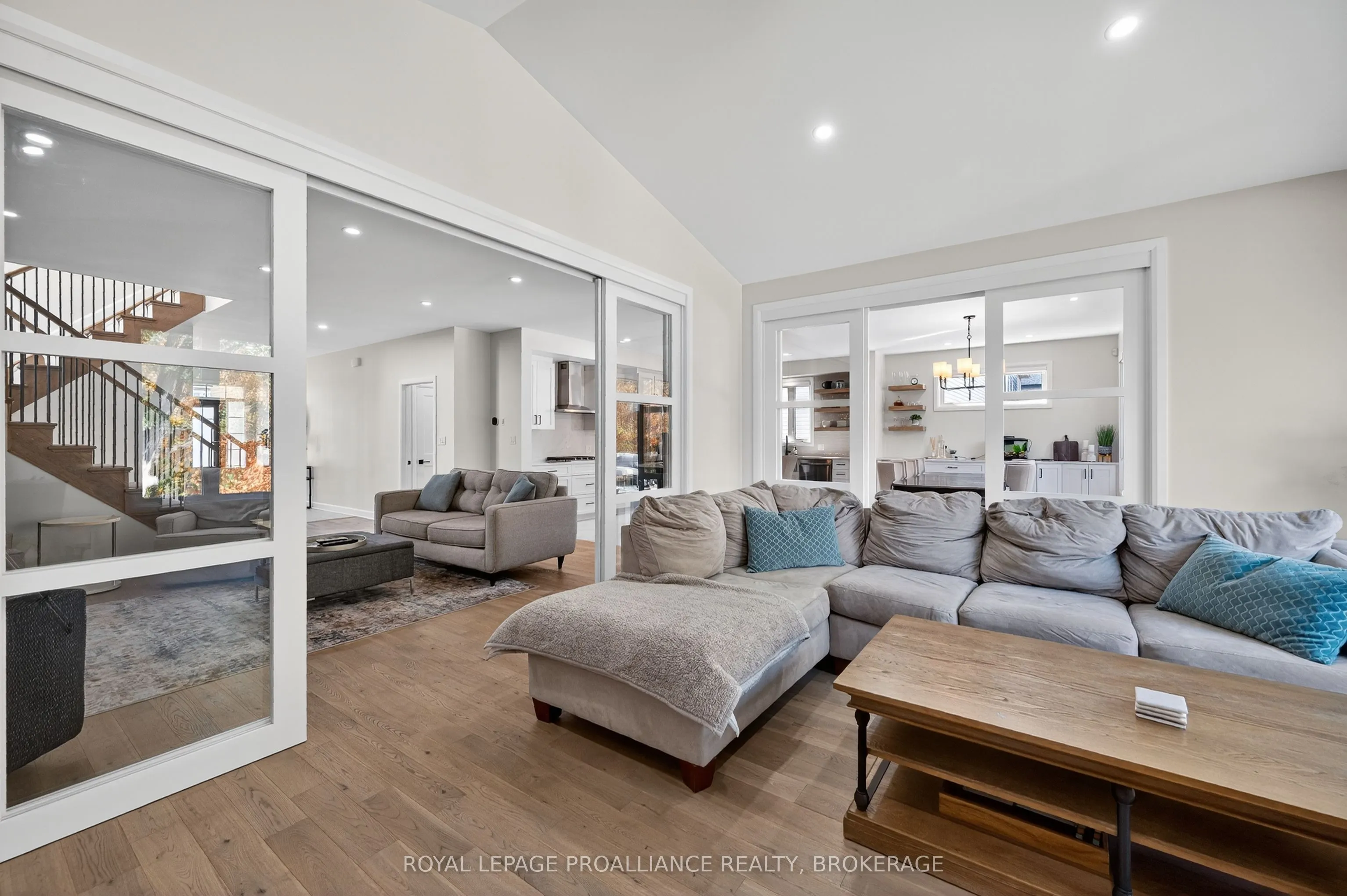 756 Riverview Way