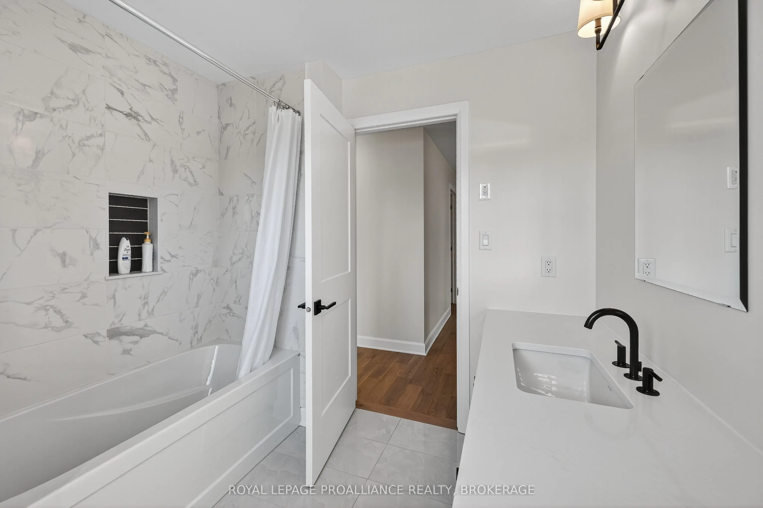 756 Riverview Way