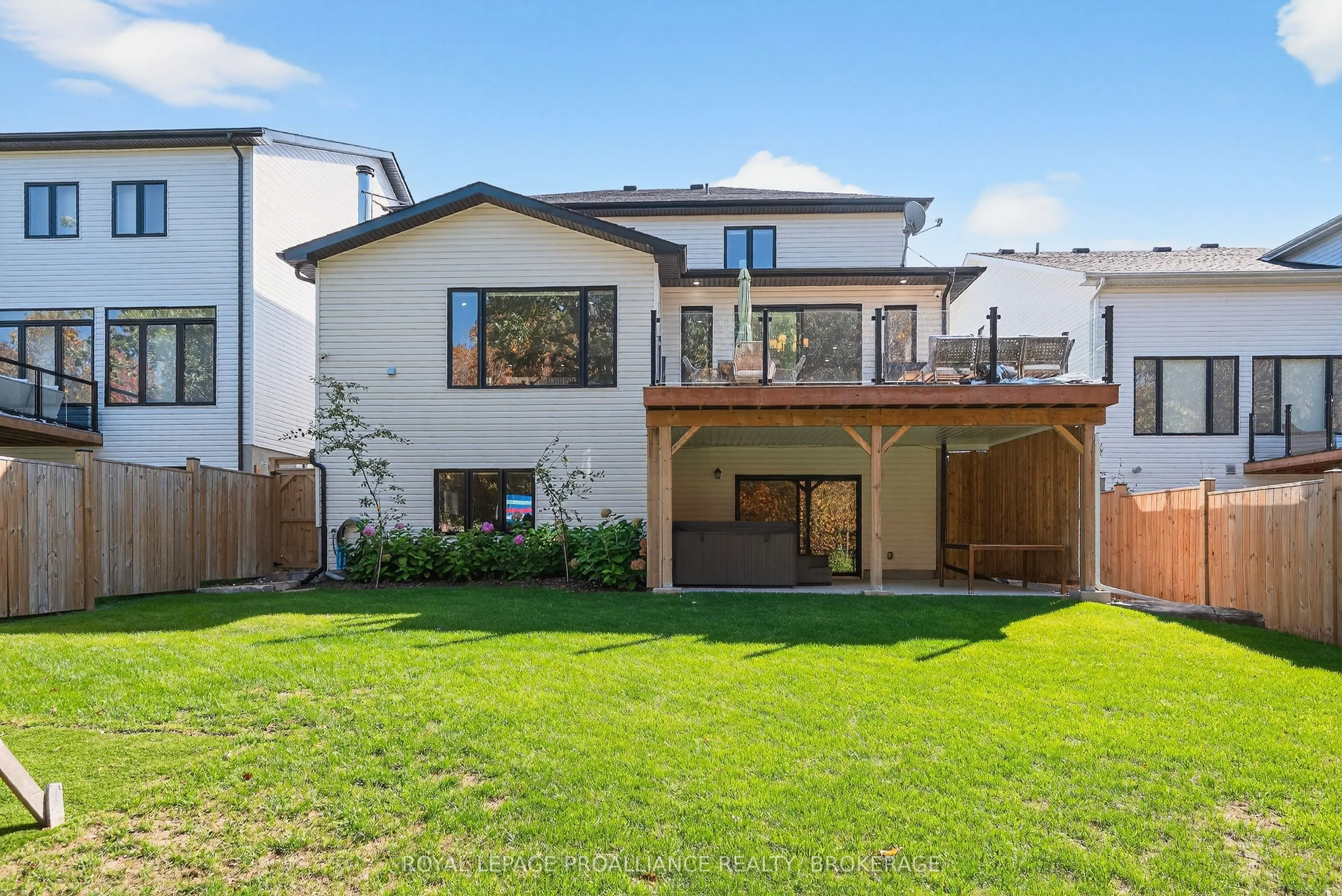 756 Riverview Way