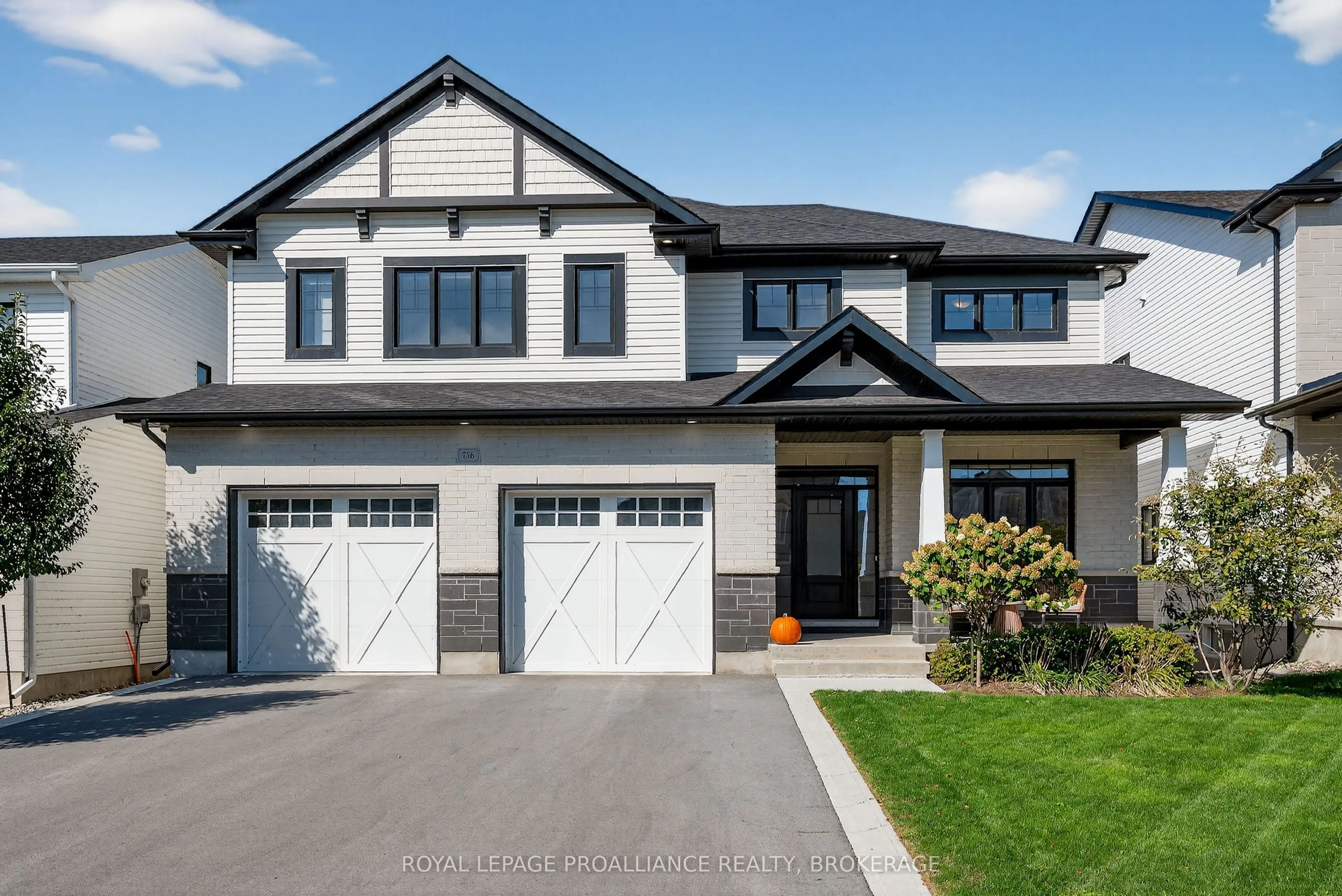 756 Riverview Way