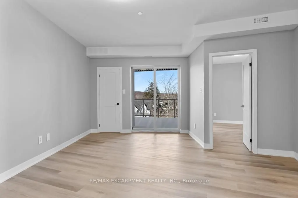 5002 King Street, #408