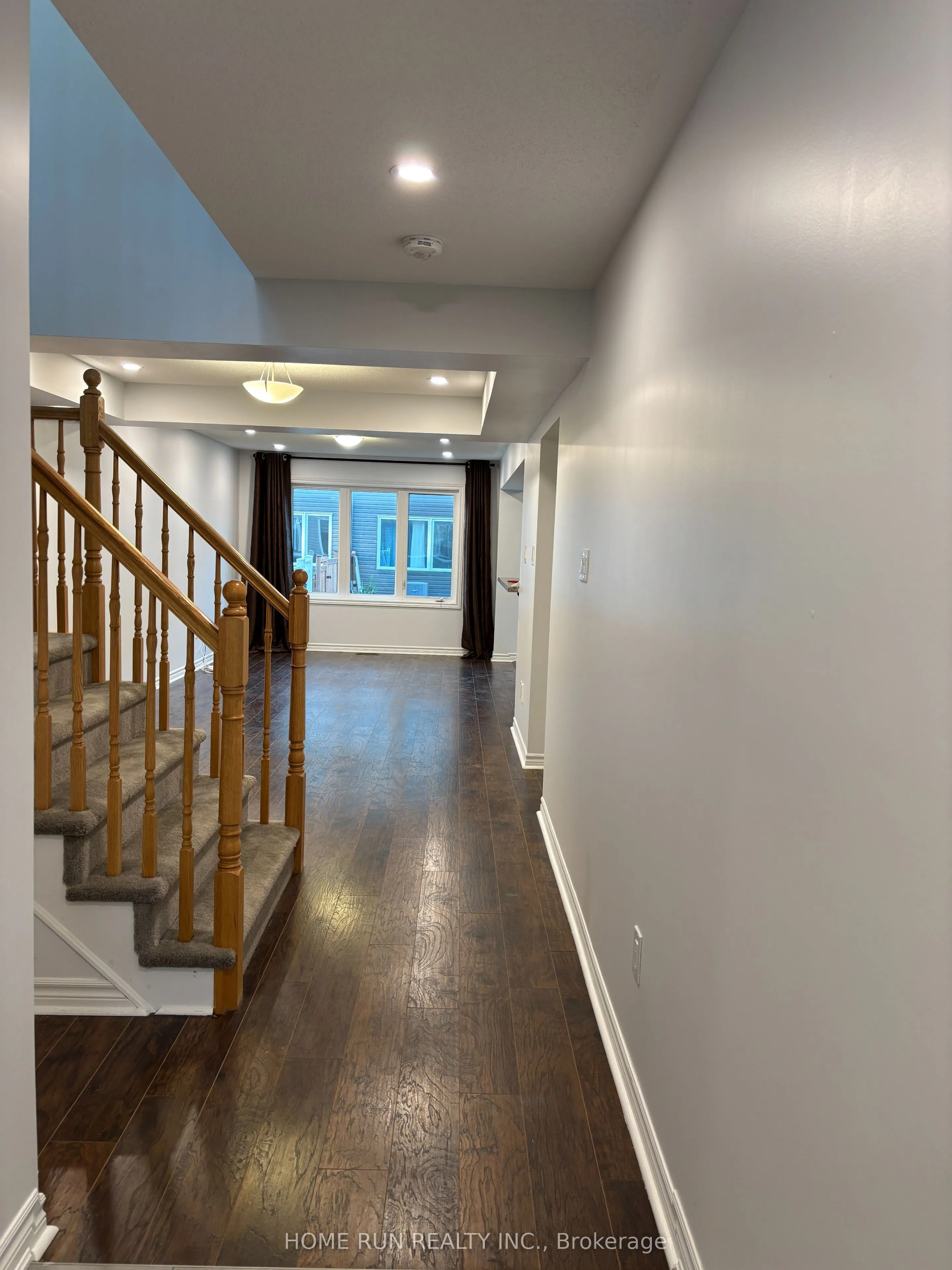 2245 Watercolours Way