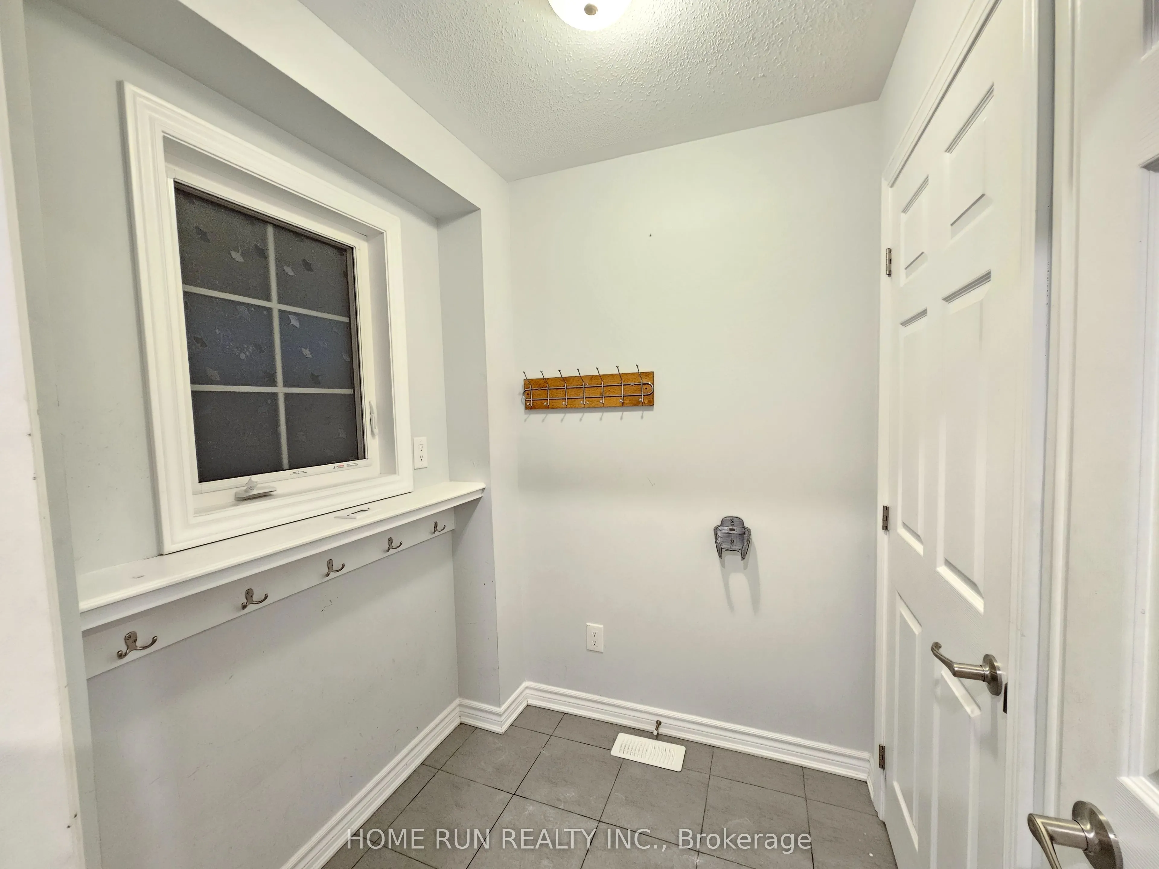 2245 Watercolours Way
