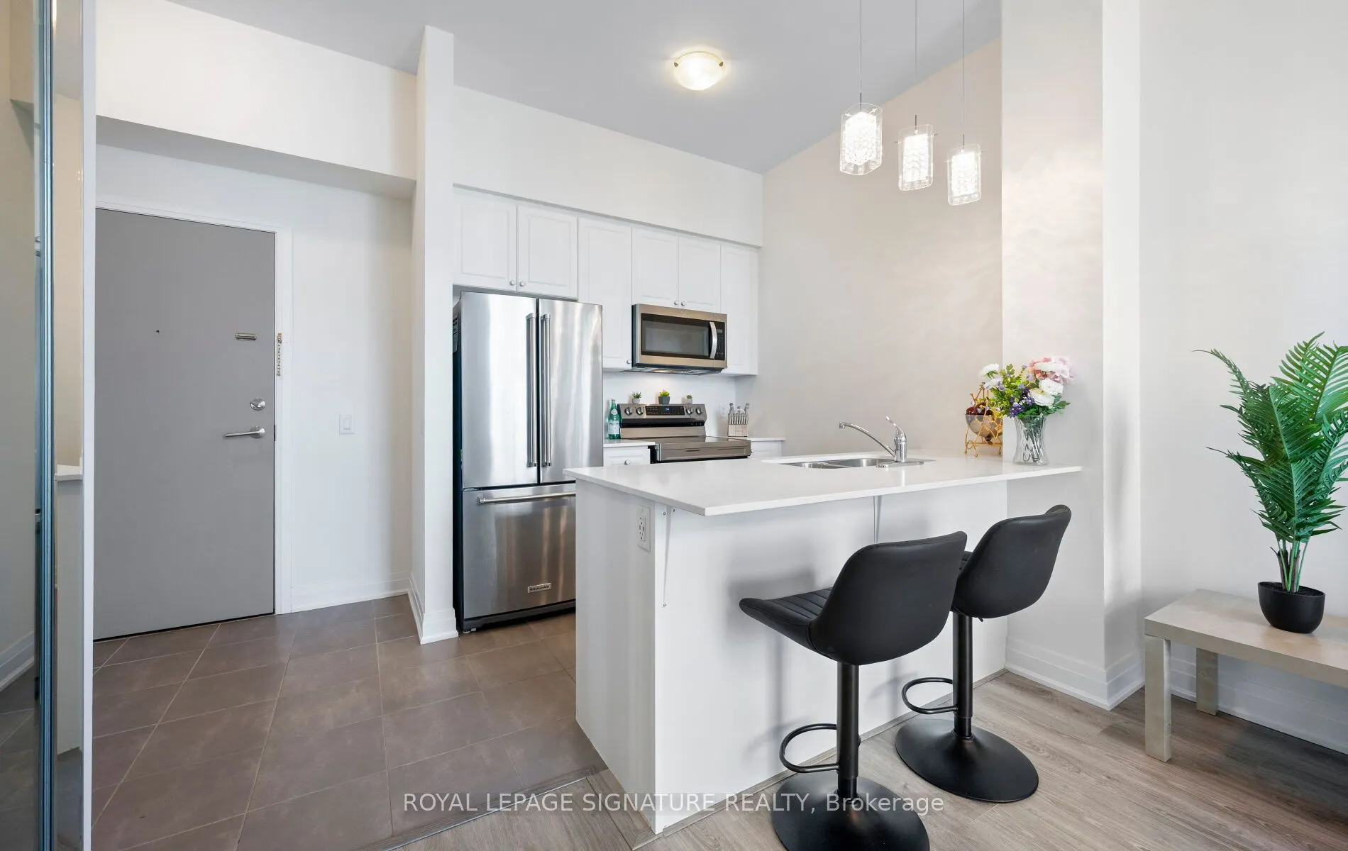 16 Concord Place, #628