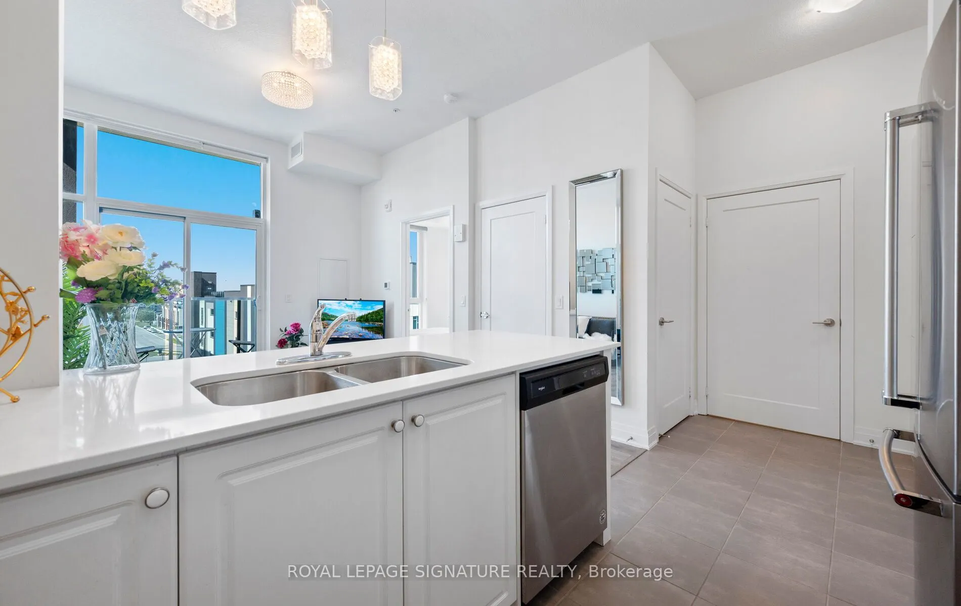 16 Concord Place, #628