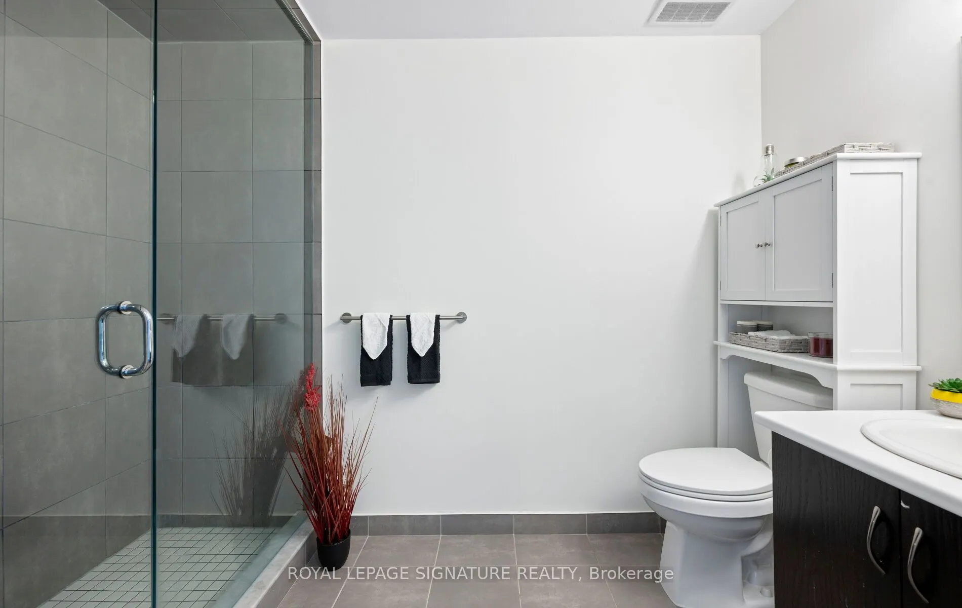 16 Concord Place, #628