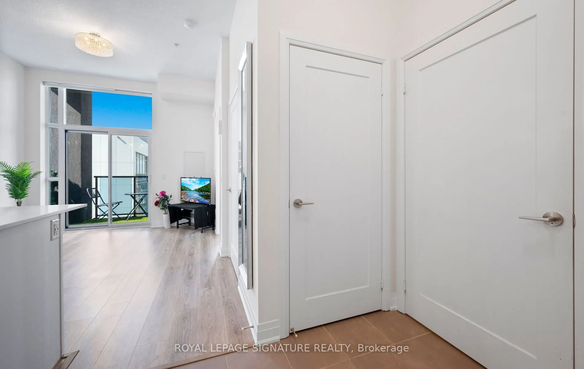 16 Concord Place, #628
