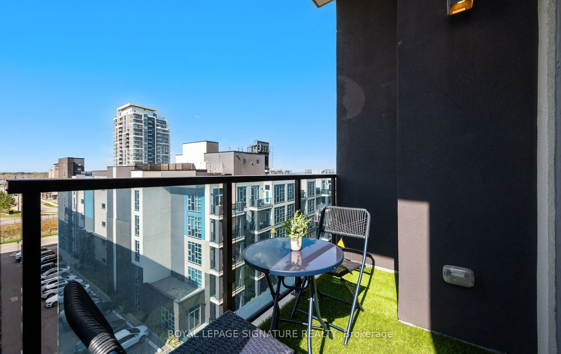 16 Concord Place, #628