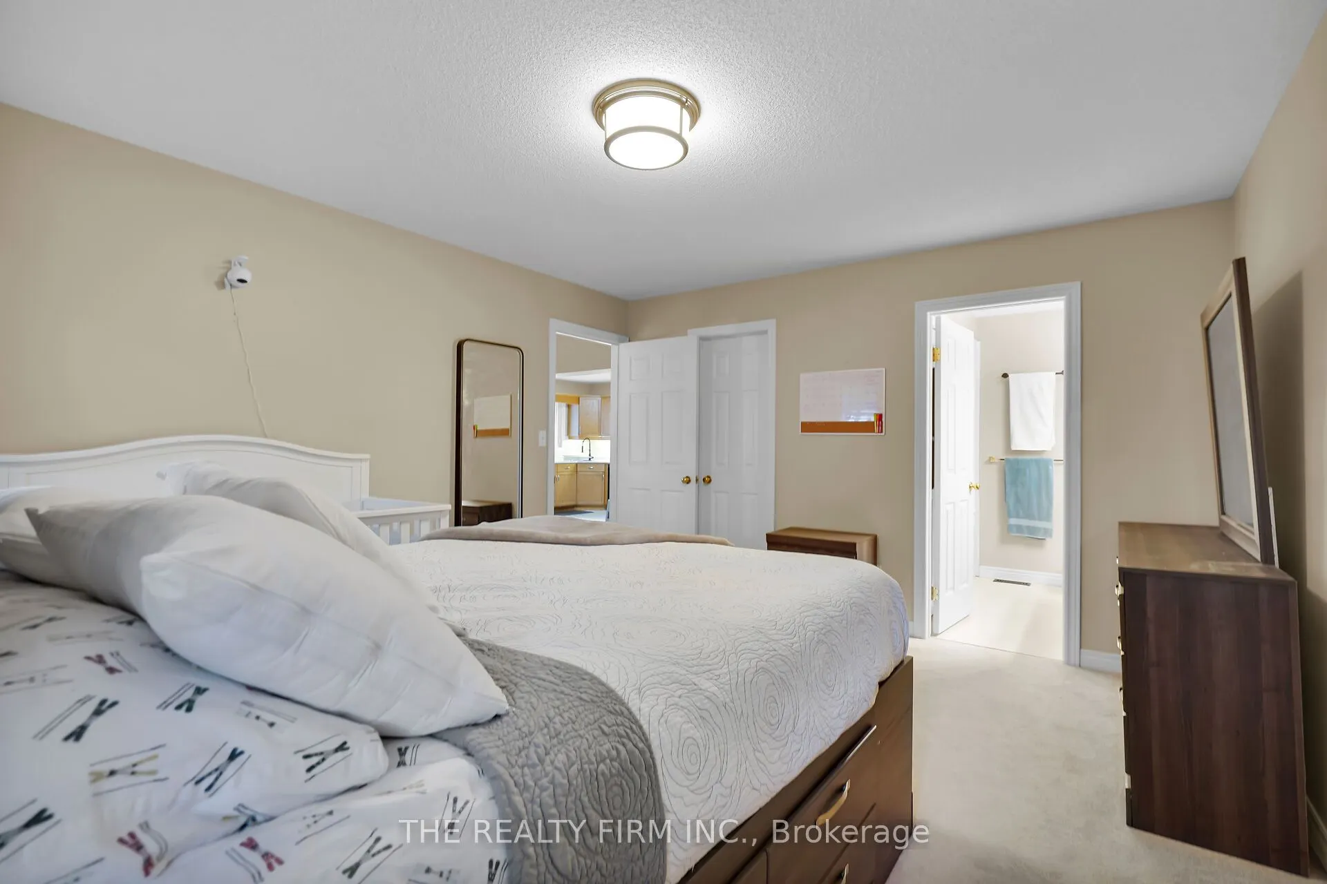 20 Windemere Place, #17