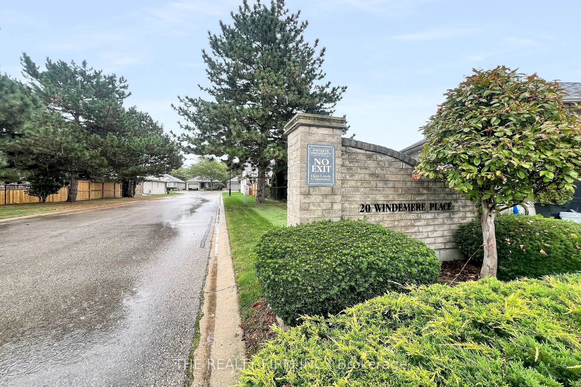 20 Windemere Place, #17