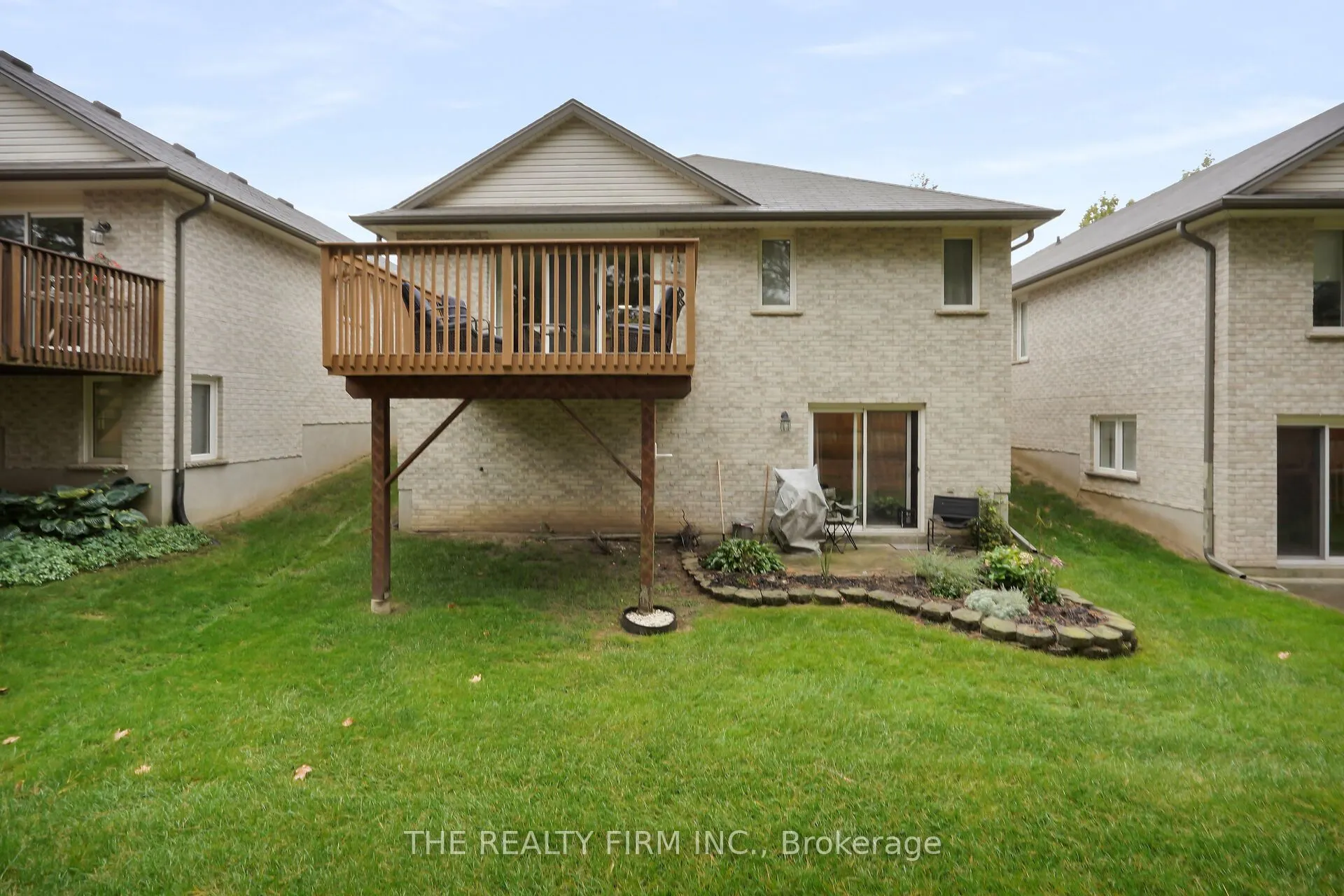 20 Windemere Place, #17