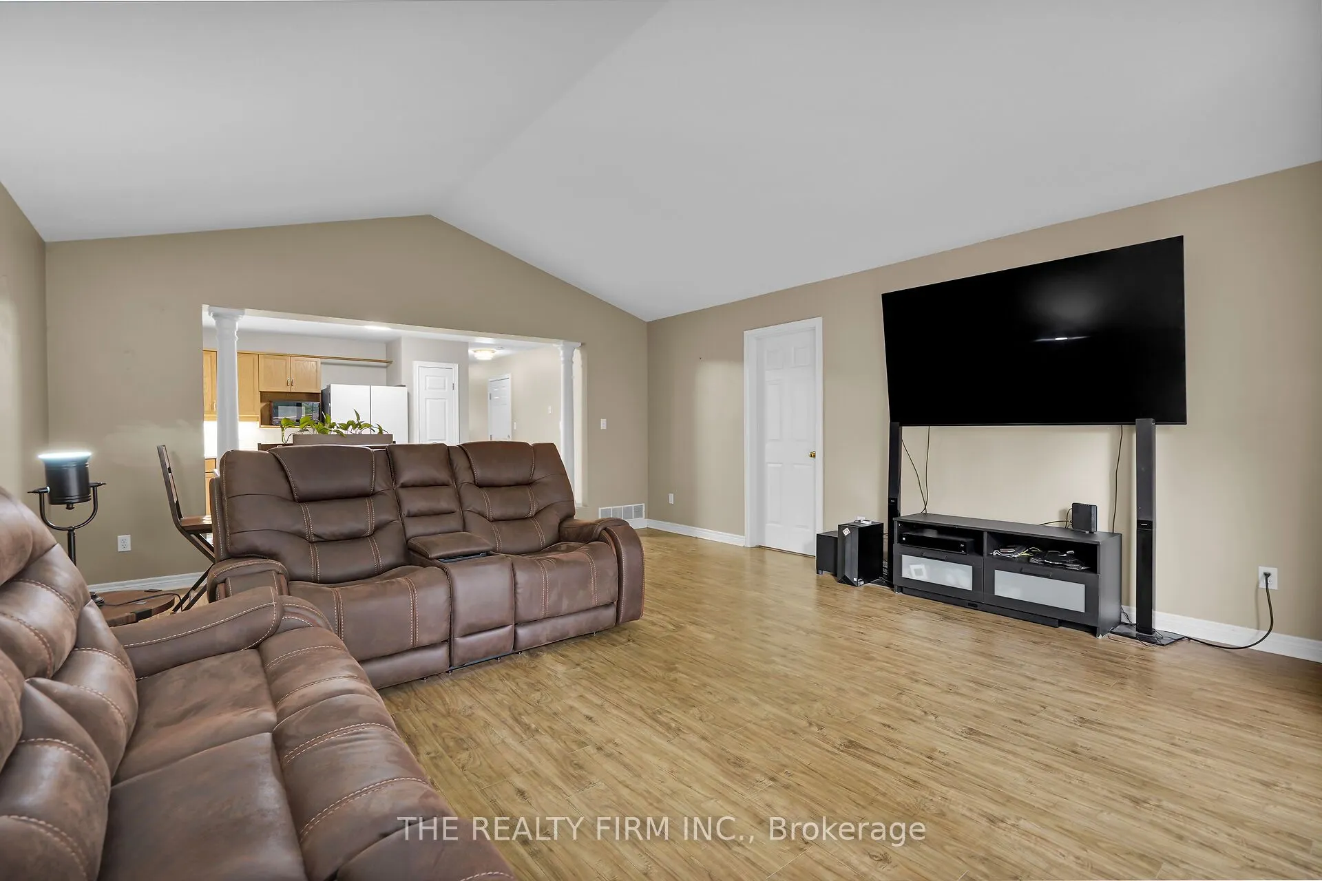 20 Windemere Place, #17
