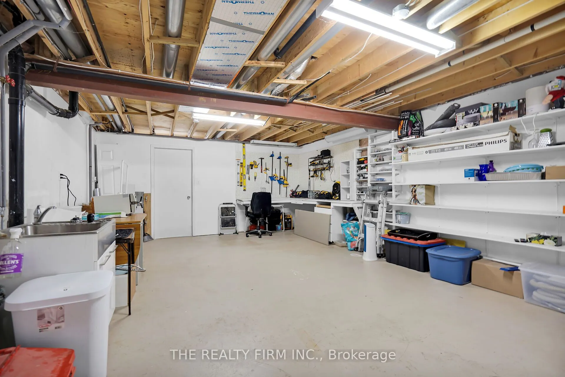 20 Windemere Place, #17