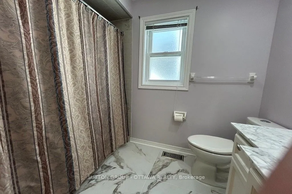 32 Cellini Court W