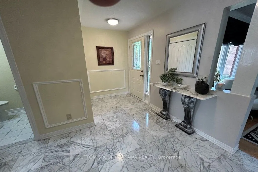 32 Cellini Court W
