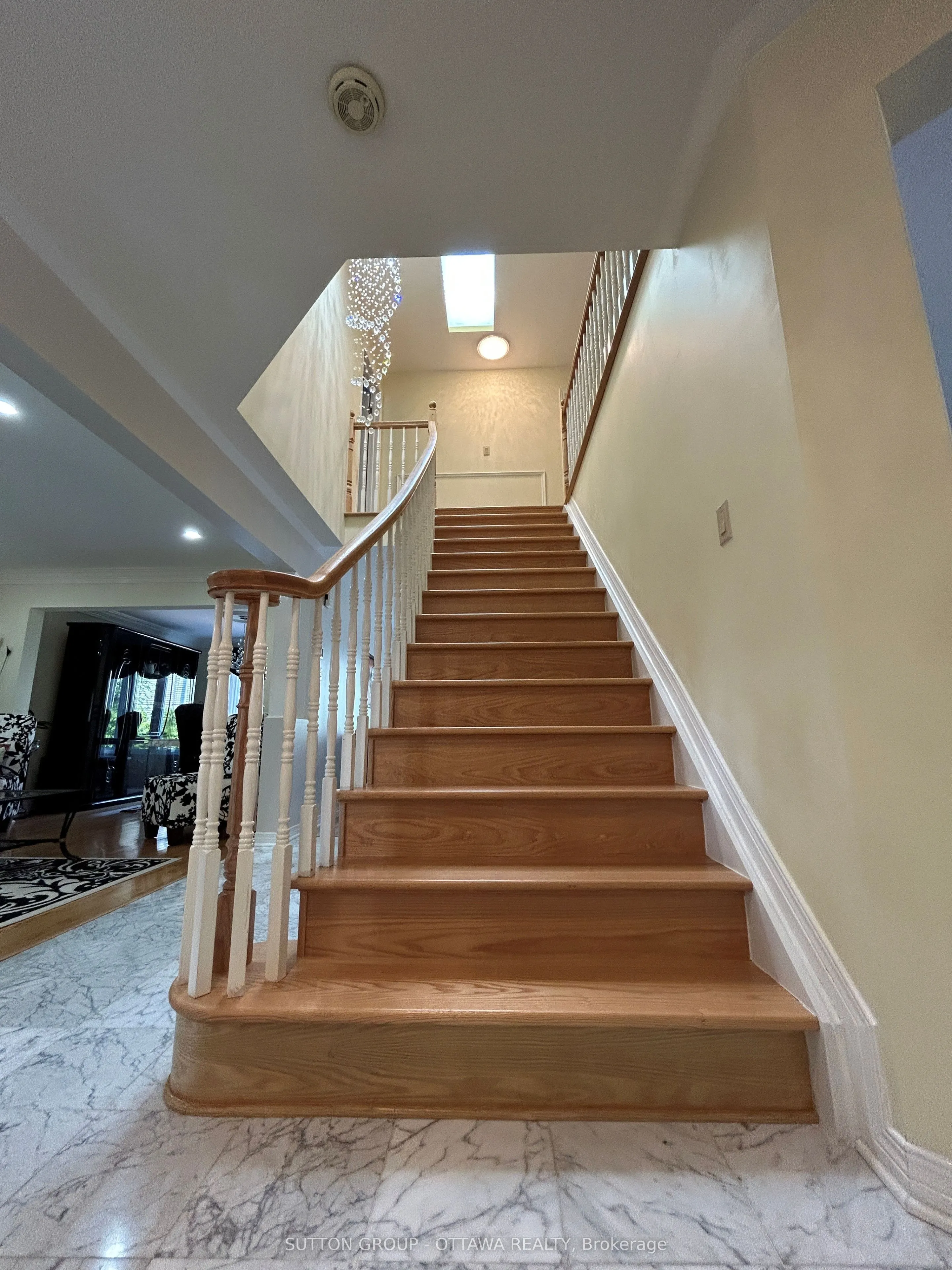 32 Cellini Court W