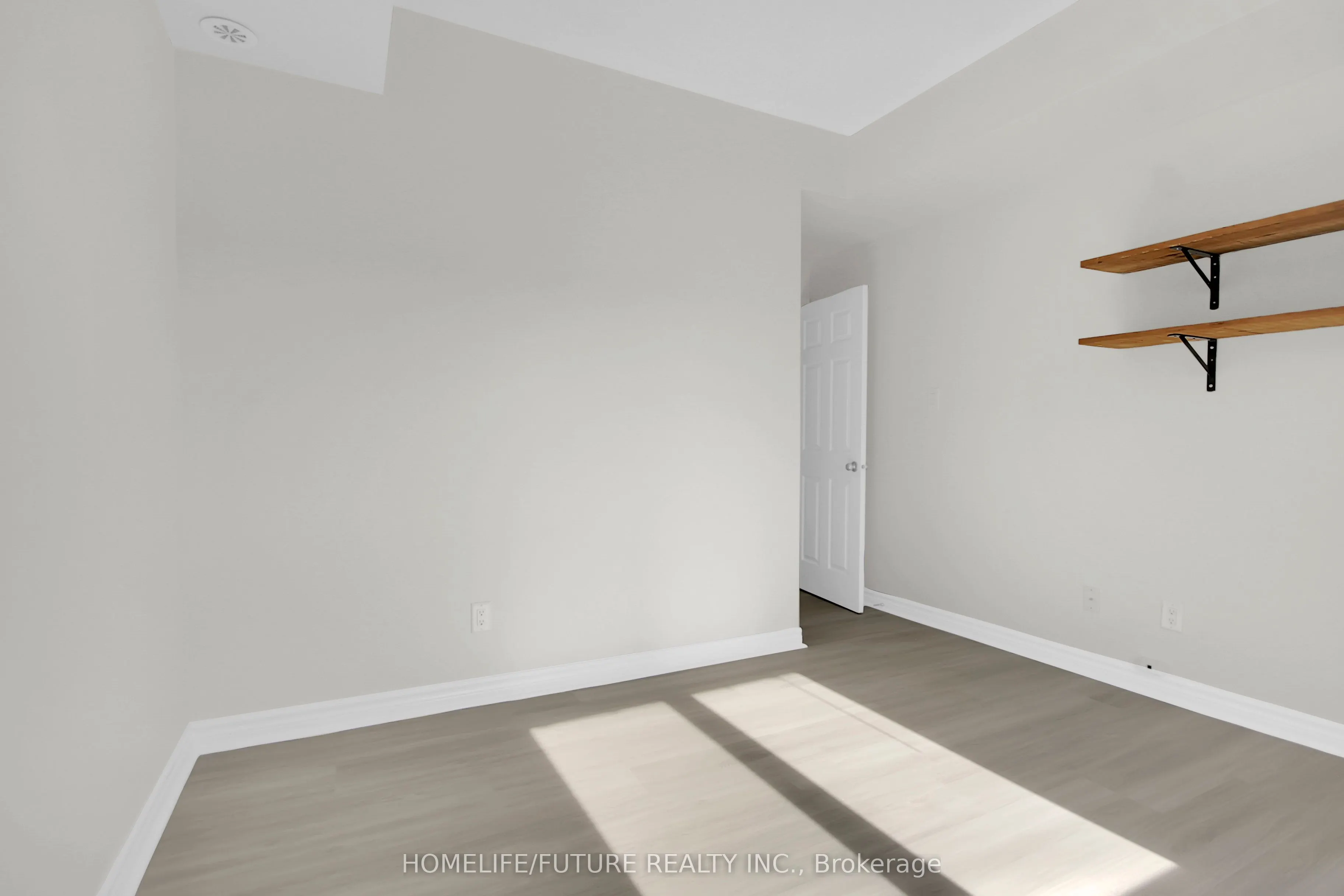 366 Wood Acres Grove, #J