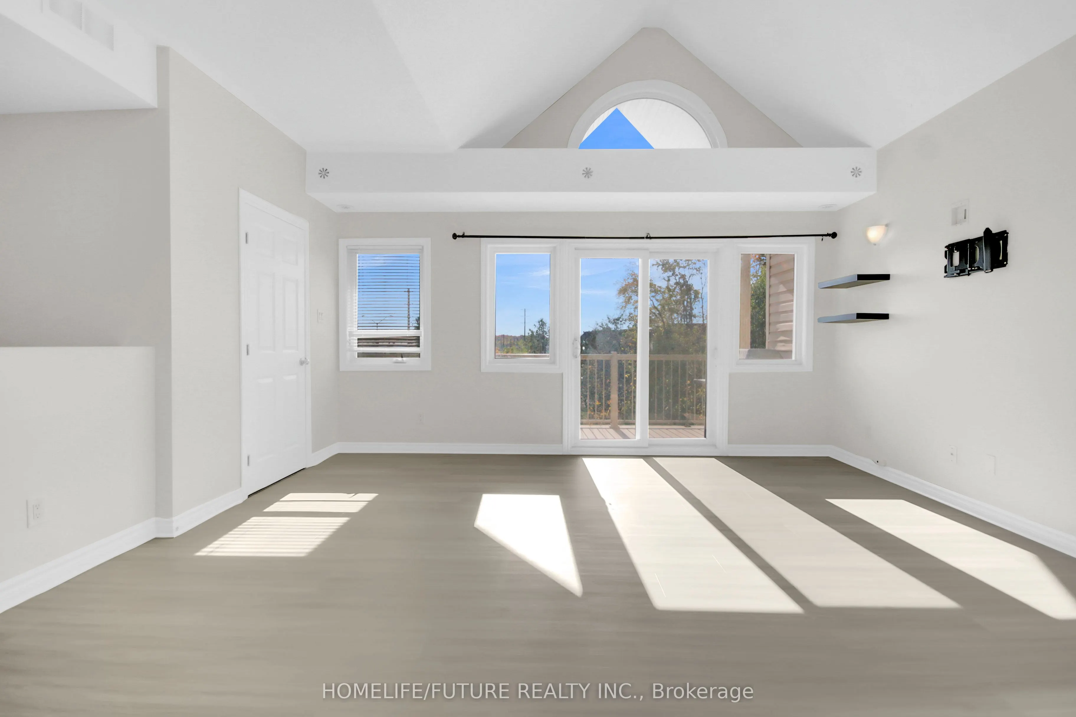 366 Wood Acres Grove, #J