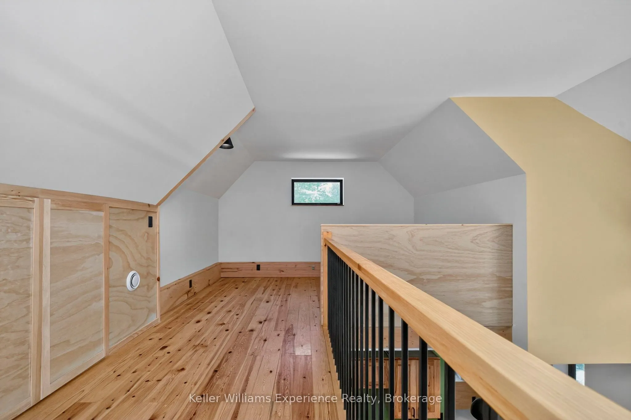 753 Honey Harbour Road