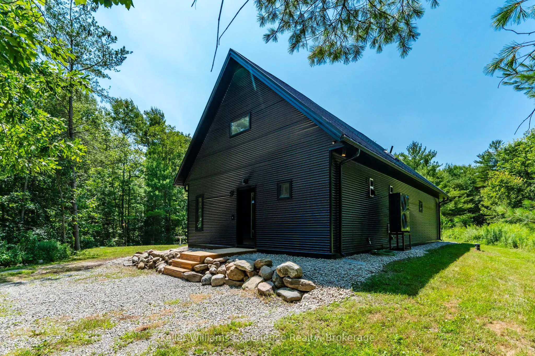 753 Honey Harbour Road